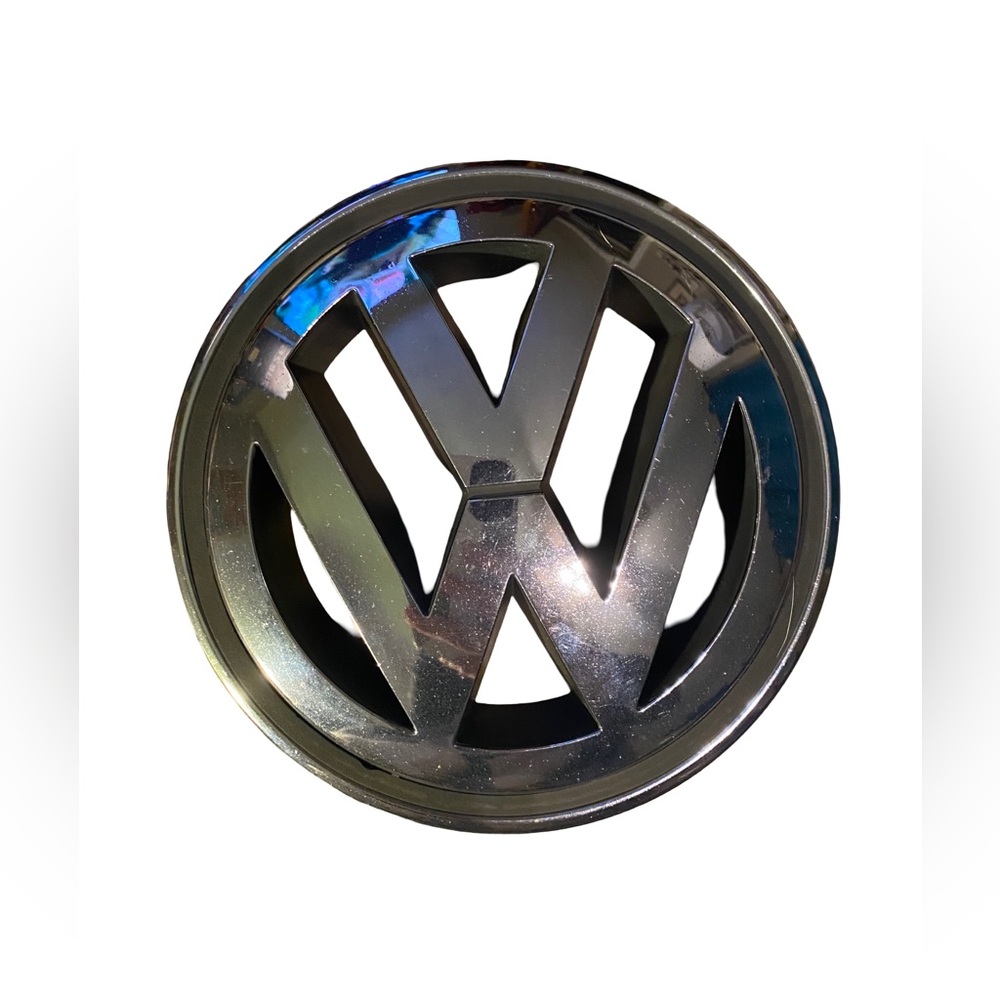 VW Volkswagen CC JETTA PASSAT TIGUAN FRONT GRILLE CHROME EMBLEM OEM 1K5 853 600